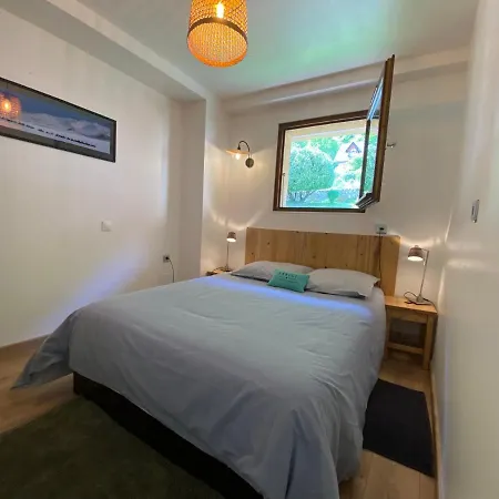 Au Calme Avec Vue Sur Les Montagnes. Apartment Sevrier